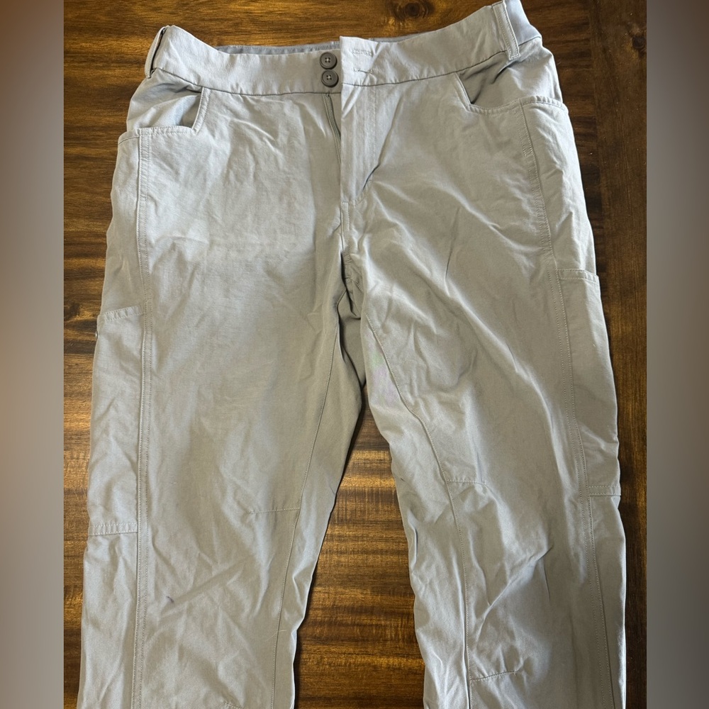 Simms lightweight fishing pants, 2 pairs